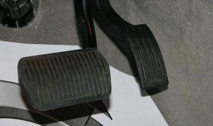 製動踏板 製動踏板